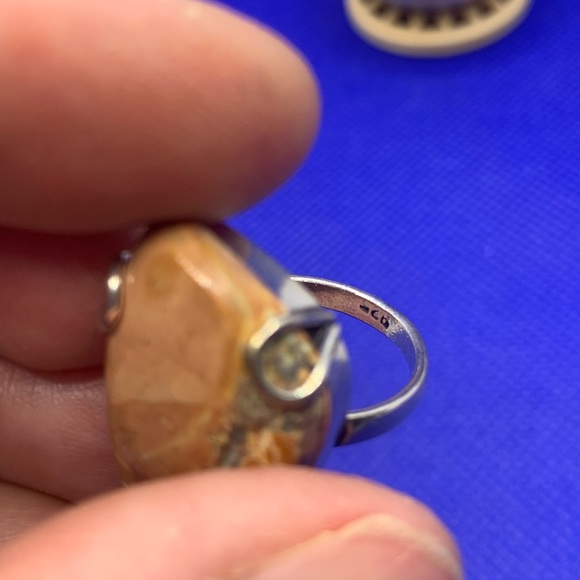 Fun Freeform Brecciated Jasper Ring! .925 Sterling Silver Overlay, Size 7 - Picture 11 of 14